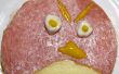 Boze vogels Open gezicht Sandwich met gemeenschappelijke ingrediënten