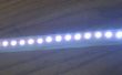Lichte LED-strip in houten behuizing
