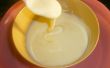 Romige gecondenseerde melk (No-kok honing en basisversie)