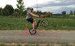 Hoe om te springen naar voren met je trial bike