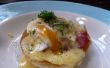 Eggs Benedict met gekaramelliseerde Bacon