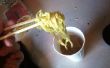 Home-vervaardigde koffie kopje van Noodles (veganistisch)