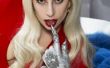 Lady Gaga is - AHS de gravin handschoen