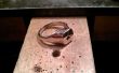 Hoe maak je een zilveren ring van signet