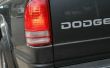 Wijzigen van de rem/signaallampje op uw 2003 Dodge Truck