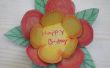 Hoe maak je een kleurrijke bloem-verjaardagskaart