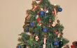Wat is de beste manier om een kleine en feestelijke kerstboom versieren? 