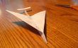 Hoe maak je een groot papieren vliegtuigje. 