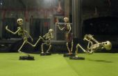 Halloween trofeeën: Ingebruikneming verkeer skeletten en Mini Zombies! 