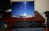 Draai een dode laptop in een monitor met Plexiglas standaard