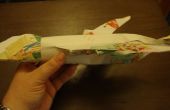 Upcycle gebruikt papier in een Papercraft vliegtuig Toy