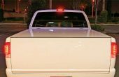 Het installeren van de staart van de aftermarket LED verlichting voor uw auto, truck