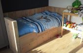 Geregenereerde houten bed