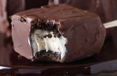 Chocolade Brownie ijs Sandwiches bedekt