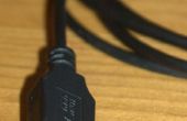 Hoe te repareren van een gegoten stekker van de USB-
