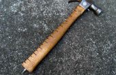De ultieme Hammer (hamer + schroevendraaier, flesopener, nagel houder en liniaal)