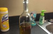 Geëtst glas olijfolie fles uit gerecycleerd wijnfles