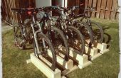Restanten hout fiets staan (zelf ondersteunende)
