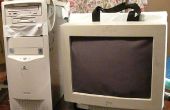 Een LAPTOPTAS "Monitor" en een boodschapper tas uit een oude COMPUTER