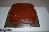 Twee laag marmeren Cake met Chocolate Frosting