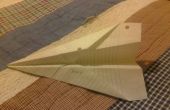 Prototype speciale papieren vliegtuigje