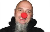Een agent met een Clown neus prank