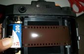Hoe te laden 35mm Film naar een Holga 120 CFN Camera