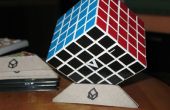 DIY karton Rubiks kubus staat