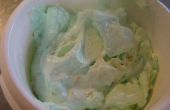 Hoe te maken groene Jello en Cottage Cheese Salad
