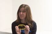 Hoe haak een Super Mini-versie van de Batman-symbool met de ovaal