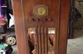1937 radio kabinet upcycled in een verlichte minibar! 