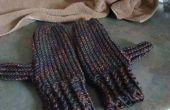How to Make Warm Mittens Using a Round Loom