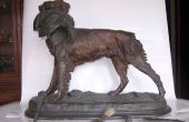 Hoe te repareren van een sculptuur van een hond en fazant