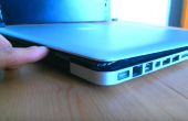 Beeldscherm van de MacBook Pro komst uit huisvesting vast