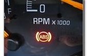 Hoe te te bevestigen van het ABS/tractie controle licht op een 04 Impala