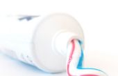 9 ongebruikelijke toepassingen voor tandpasta