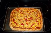 Parmezaanse kaas-Ranch Chicken Pizza met geroosterde paprika
