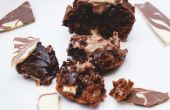 Triple Chocolate Chunk Muffins met Ganache centrum