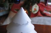 Besneeuwde papier Christmas Tree