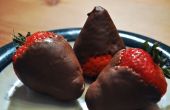 Hoe maak je chocolade aardbeien bedekt