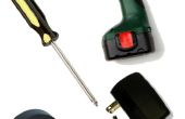 Gooi het niet op de stortplaats: "hoe te repareren van een Cordless Drill met gebroken of ontbrekende batterij voor ongeveer $3 (of minder)"