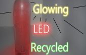 Gloeiende LED gerecycleerd Water fles