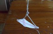 Hoe maak je een super eenvoudig papier en stro kite