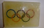 Olympische ringen bevroren in het ijs