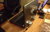 Reparatie van gebroken laptop scharnieren en gebarsten bovenklep