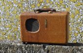 Een antieke Portable Radio in een Hip Bluetooth Speaker opnieuw te purposing
