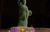 Bouwen een 6'8 "oplichtend standbeeld van Liberty Made sneeuw