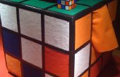 Zelfgemaakte Rubiks kubus kostuum