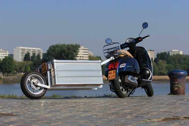 Trailer voor Vespa Scooter - cadagile.com